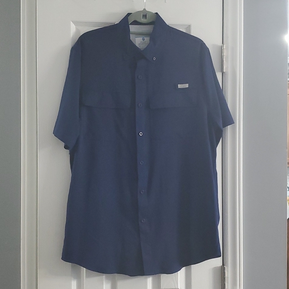OCEAN +COAST FISHING SHIRT MENS MEDIUM